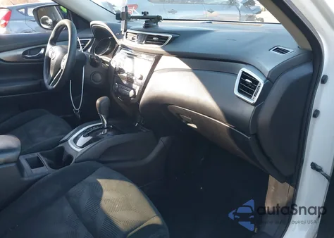 2015 Nissan Rogue Sv z USA, uszkodzony, nr VIN 5N1AT2MV2FC879744